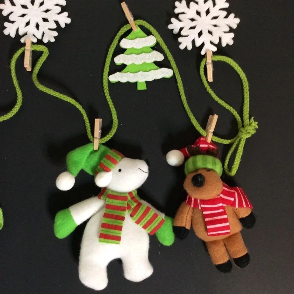 Avon 2009 Winter Garland